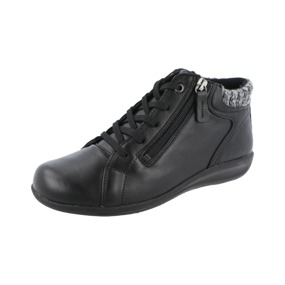 DB Pipit - Black Boots